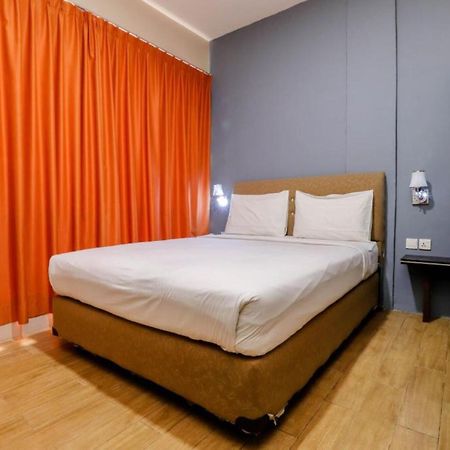 Hotel Blitz Batam Exteriér fotografie