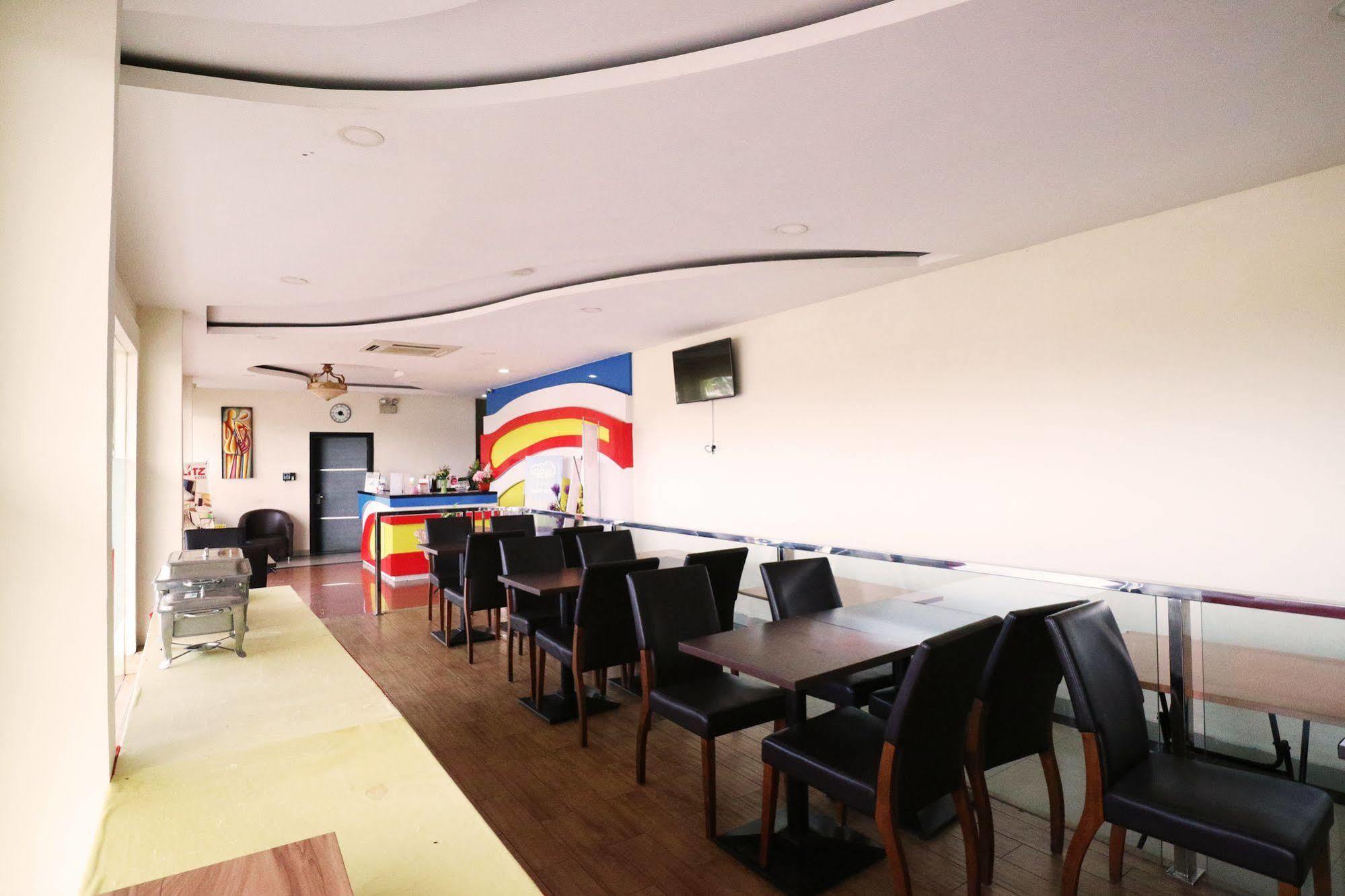 Hotel Blitz Batam Exteriér fotografie