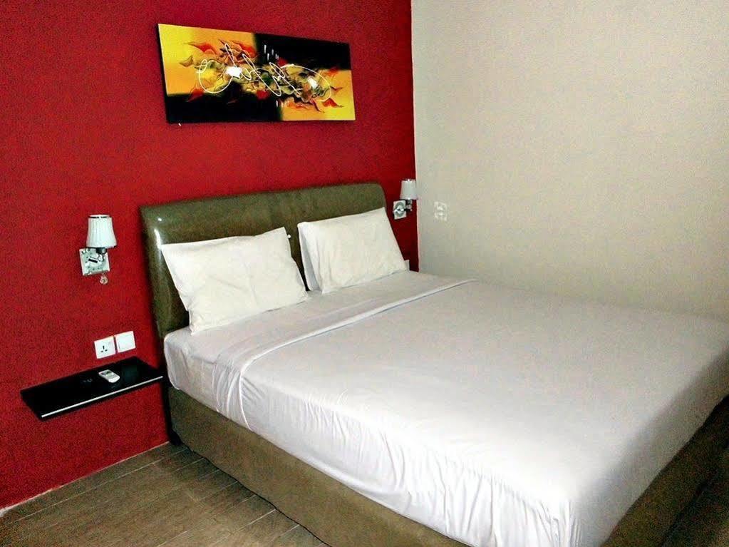 Hotel Blitz Batam Exteriér fotografie